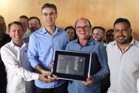 camara-municipal-entrega-titulo-de-cidadao-cruzaliense-ao-governador-rodrigo-garcia